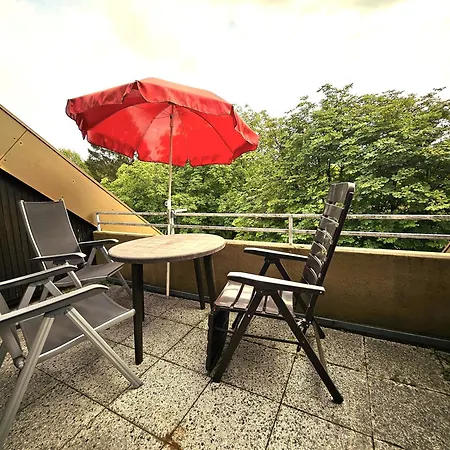 Apartment Hbo Abbassian Goslar